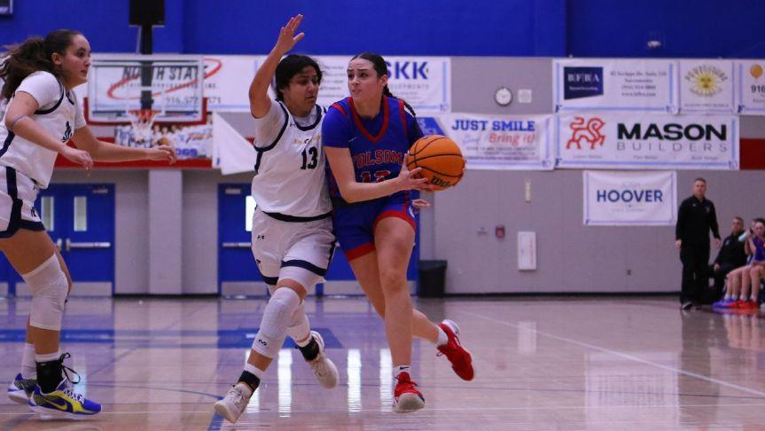 Rawlins lifts Bulldogs over Trojans – Gold Country Media