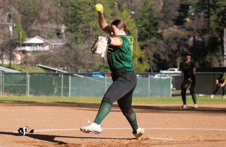 Red-hot Placer softball has won 10 of 11 – Gold Country Media