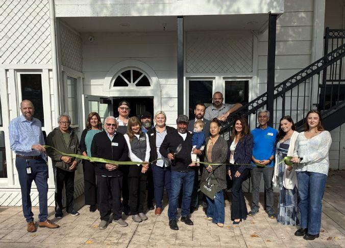 A steakhouse for Auburn: Oakhouse set for grand opening in historic White House building